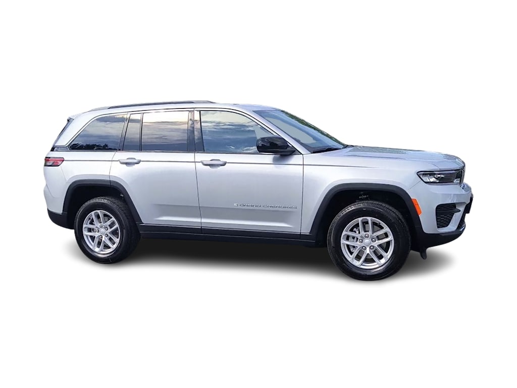 Thumbnail: 2025 Jeep Grand Cherokee - 14