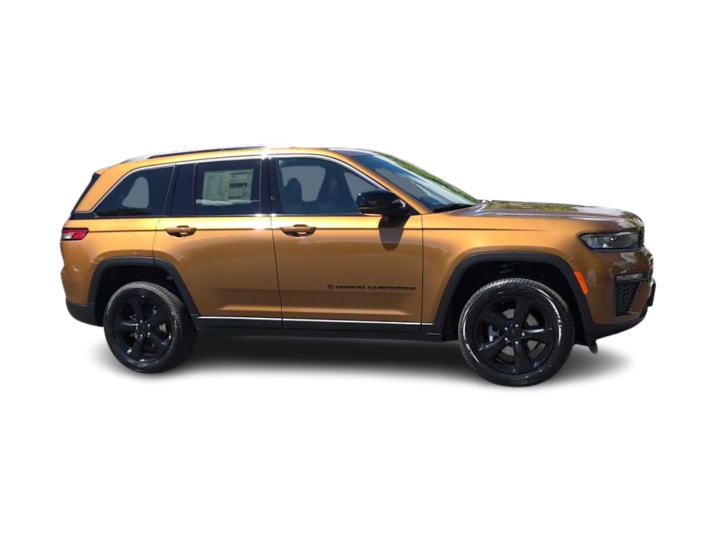 Thumbnail: 2026 Jeep Grand Cherokee - 15