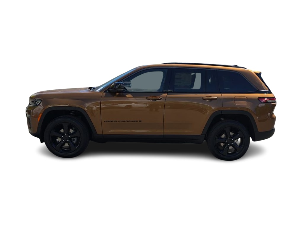 Thumbnail: 2026 Jeep Grand Cherokee - 3