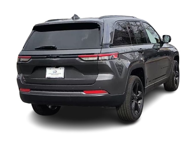Thumbnail: 2026 Jeep Grand Cherokee - 18