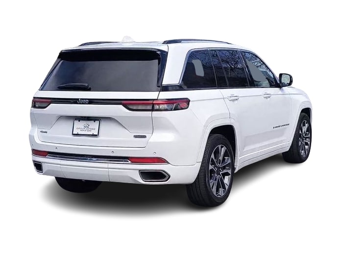 Thumbnail: 2023 Jeep Grand Cherokee - 17