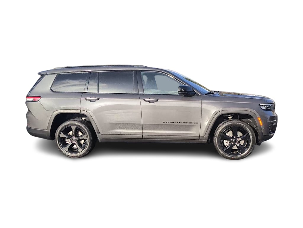 Thumbnail: 2025 Jeep Grand Cherokee L - 16