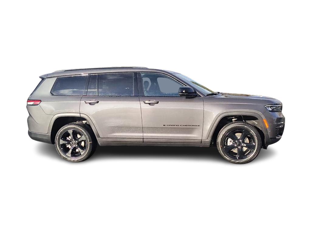 Thumbnail: 2025 Jeep Grand Cherokee L - 16