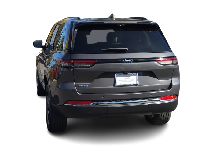 Thumbnail: 2024 Jeep Grand Cherokee - 16