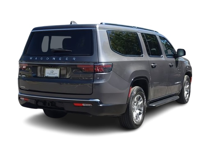 Thumbnail: 2023 Jeep Wagoneer - 17