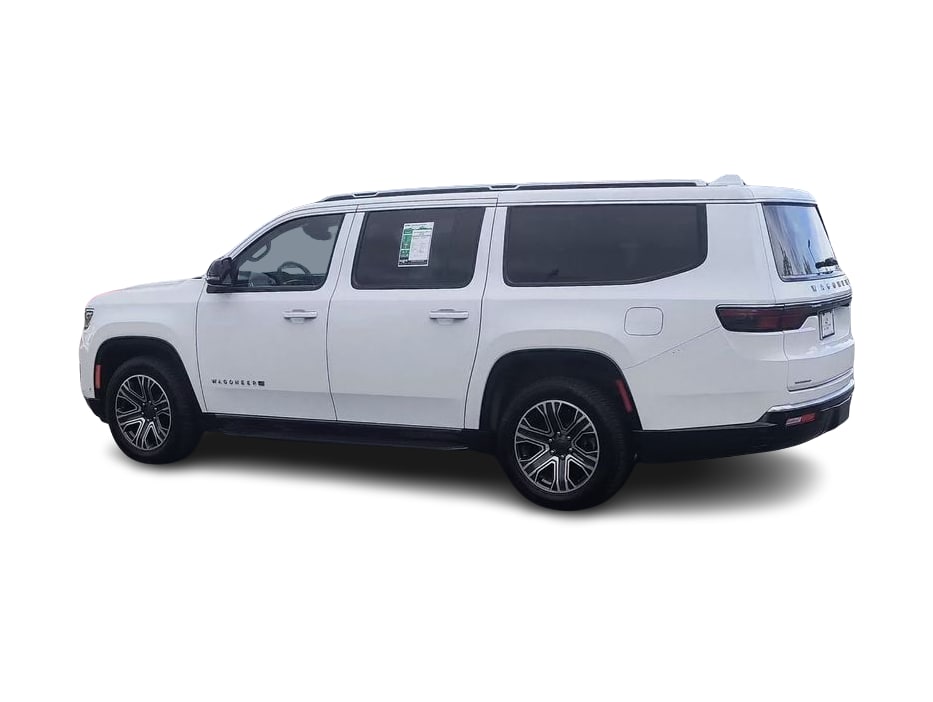 Thumbnail: 2023 Jeep Wagoneer - 15