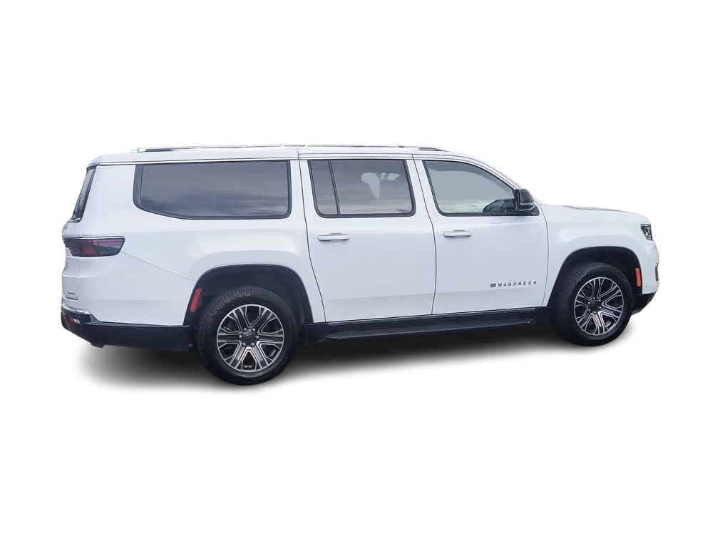 Thumbnail: 2023 Jeep Wagoneer - 18