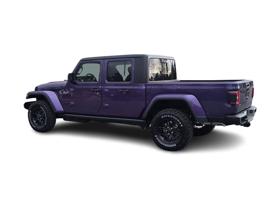 Thumbnail: 2026 Jeep Gladiator - 17