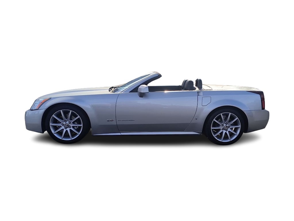 Thumbnail: 2006 Cadillac XLR - 3