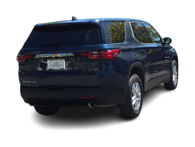 Thumbnail: 2023 Chevrolet Traverse - 18