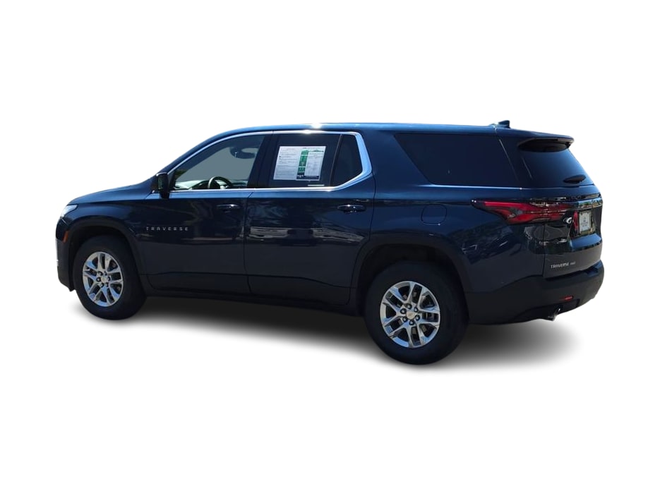 Thumbnail: 2023 Chevrolet Traverse - 16