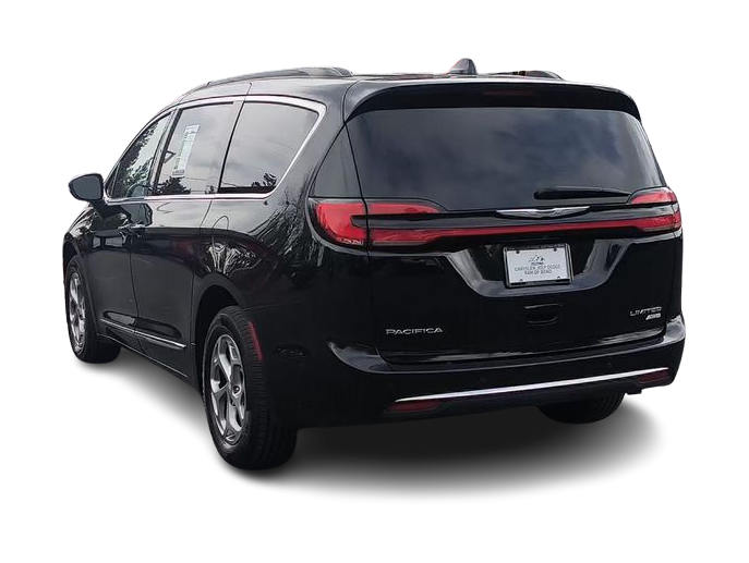 Thumbnail: 2022 Chrysler Pacifica - 4