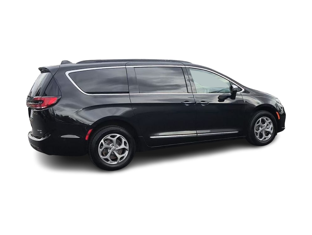 Thumbnail: 2022 Chrysler Pacifica - 19