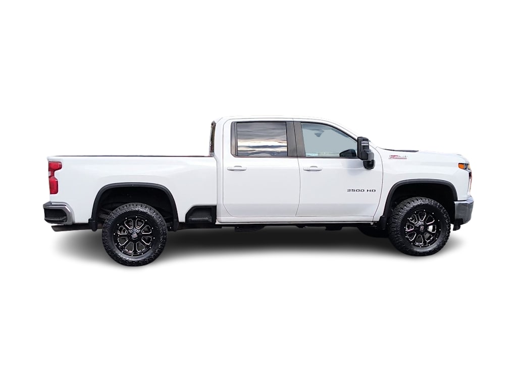 2022 Chevrolet Silverado 3500 LT 18