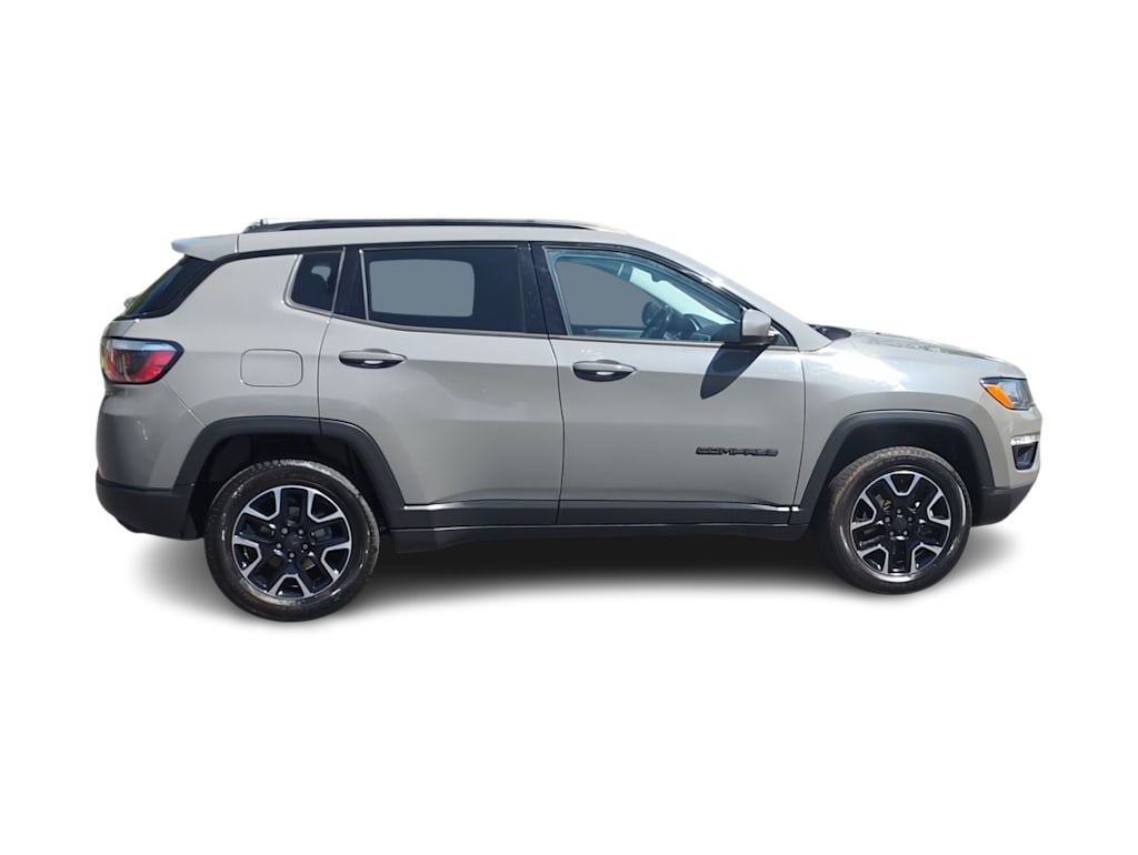 Thumbnail: 2019 Jeep Compass - 19