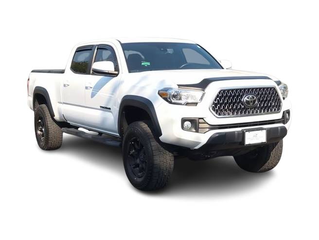 Thumbnail: 2019 Toyota Tacoma - 4