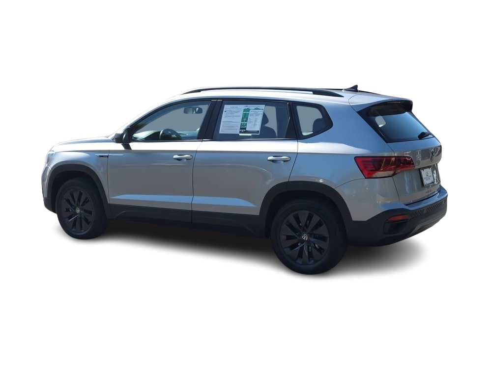 Thumbnail: 2022 Volkswagen Taos - 16