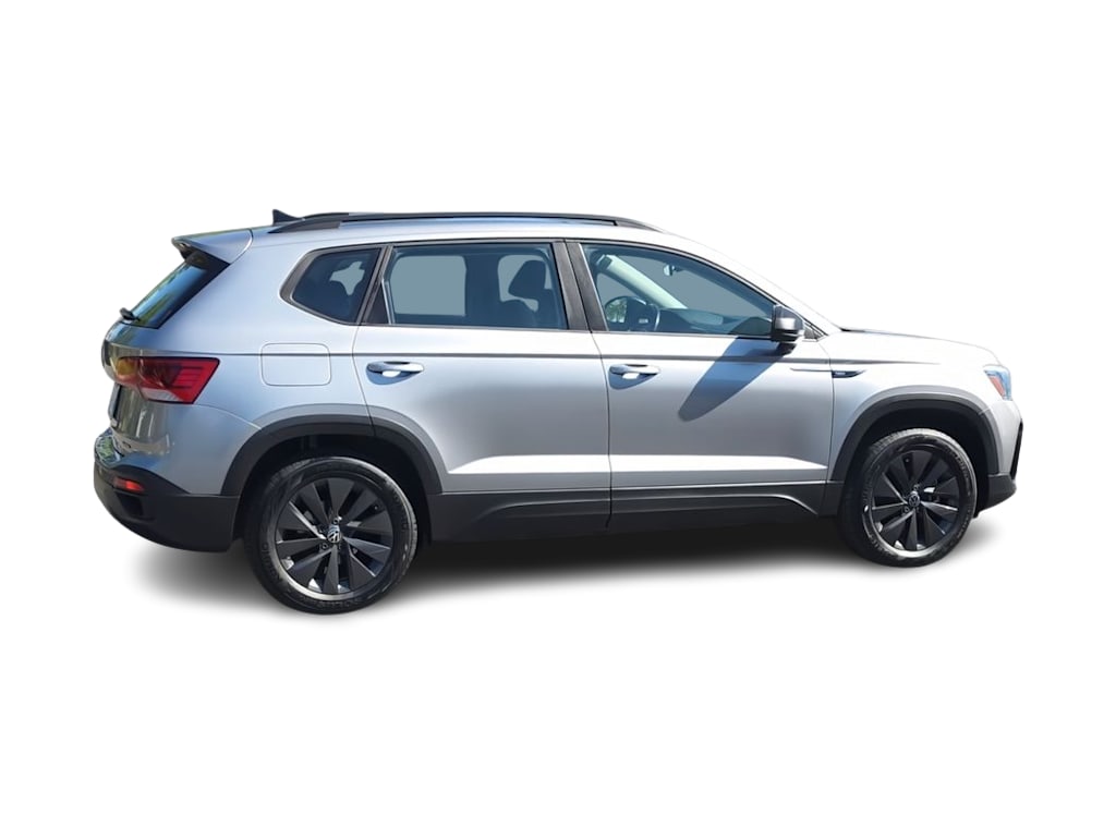 Thumbnail: 2022 Volkswagen Taos - 18
