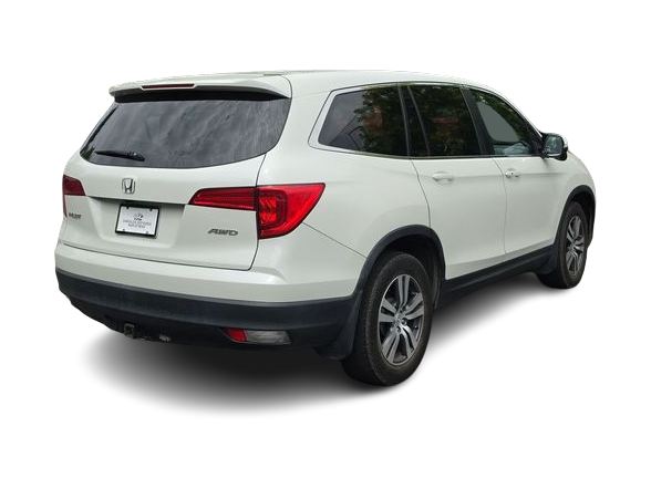 Thumbnail: 2016 Honda Pilot - 6