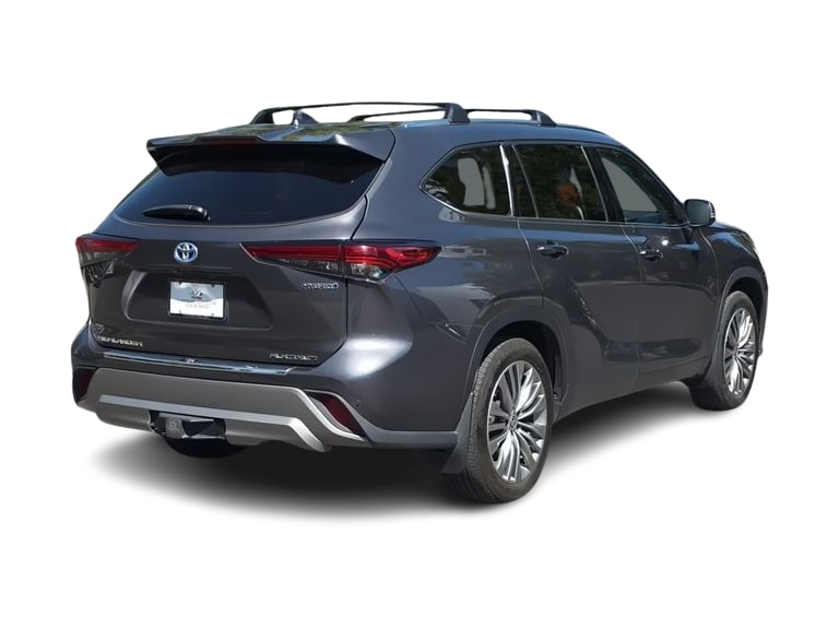 Thumbnail: 2022 Toyota Highlander - 19