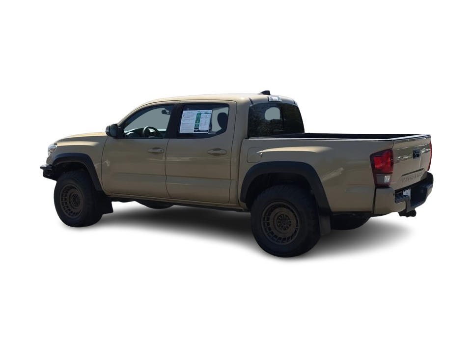 Thumbnail: 2018 Toyota Tacoma - 16