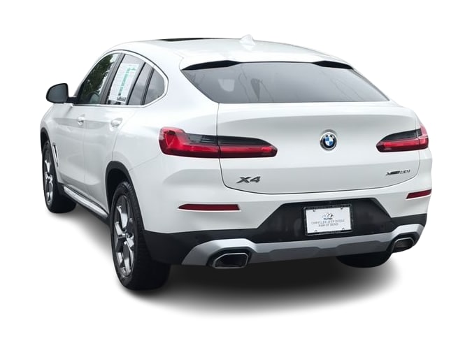 Thumbnail: 2025 BMW X4 - 16