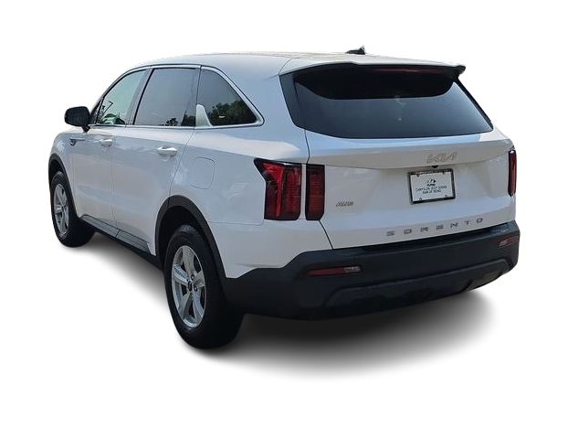 Thumbnail: 2022 Kia Sorento - 3