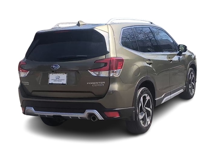 2023 Subaru Forester Touring 18