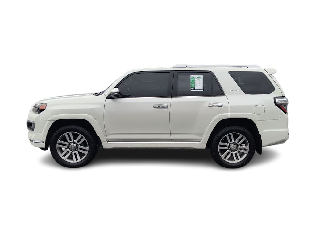 Thumbnail: 2016 Toyota 4Runner - 3