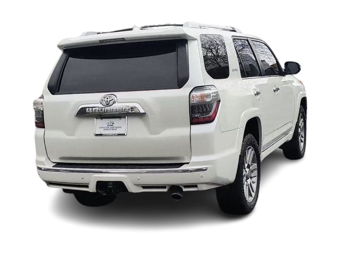 Thumbnail: 2016 Toyota 4Runner - 18