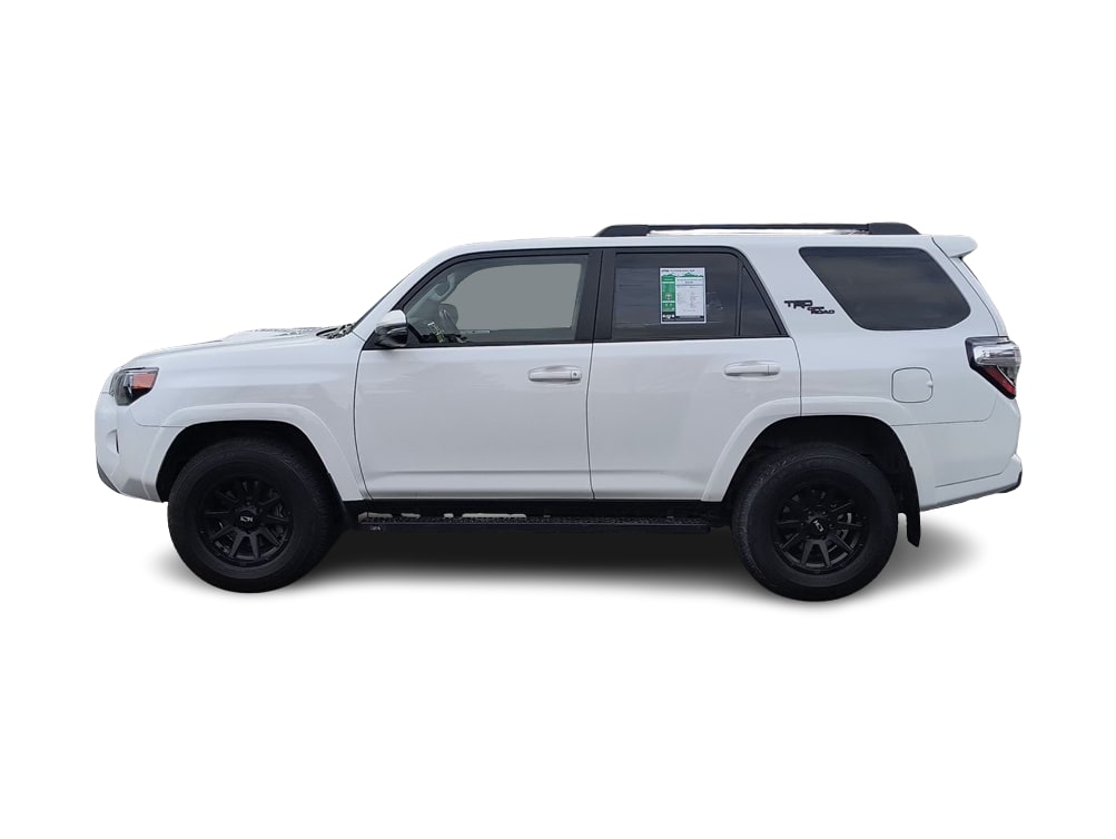 Thumbnail: 2021 Toyota 4Runner - 3