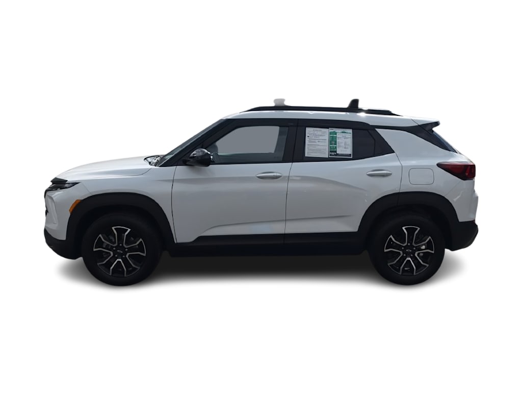 Thumbnail: 2024 Chevrolet TrailBlazer - 3