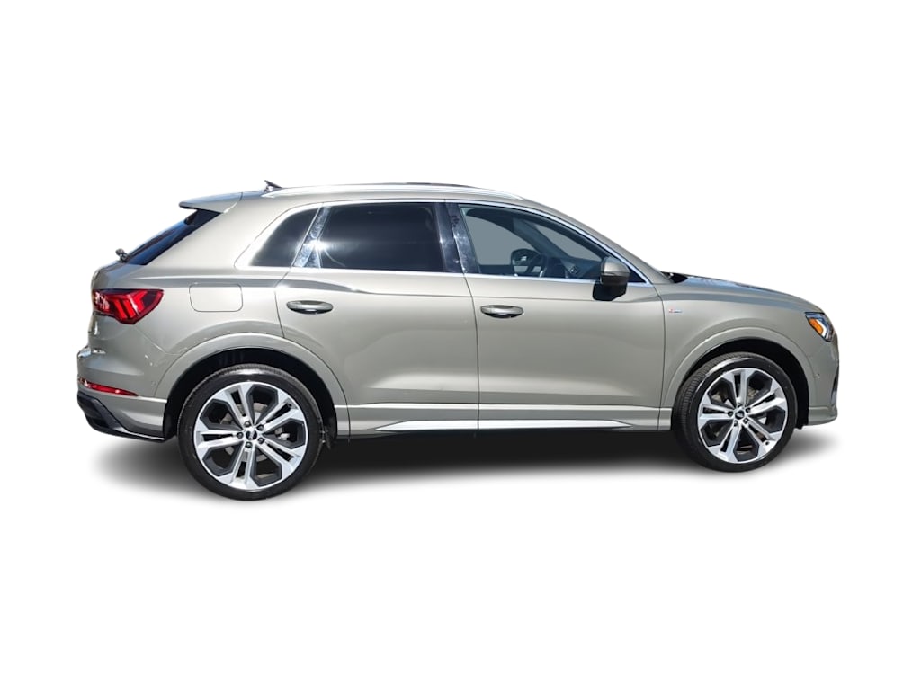 Thumbnail: 2020 Audi Q3 - 19