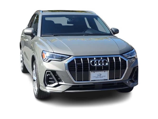 Thumbnail: 2020 Audi Q3 - 4