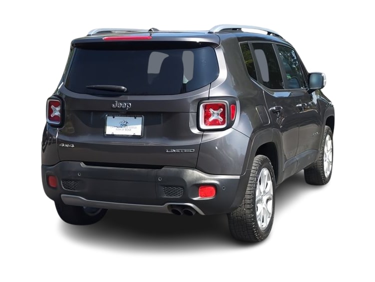 Thumbnail: 2016 Jeep Renegade - 17
