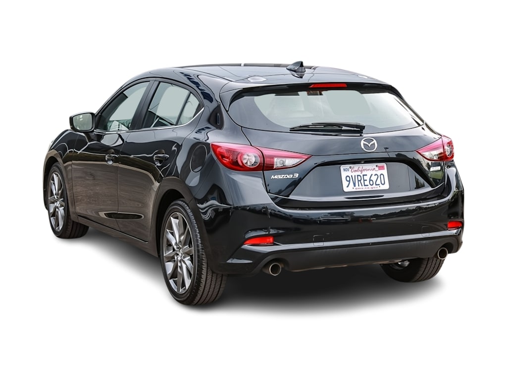 Thumbnail: 2018 Mazda Mazda3 - 3