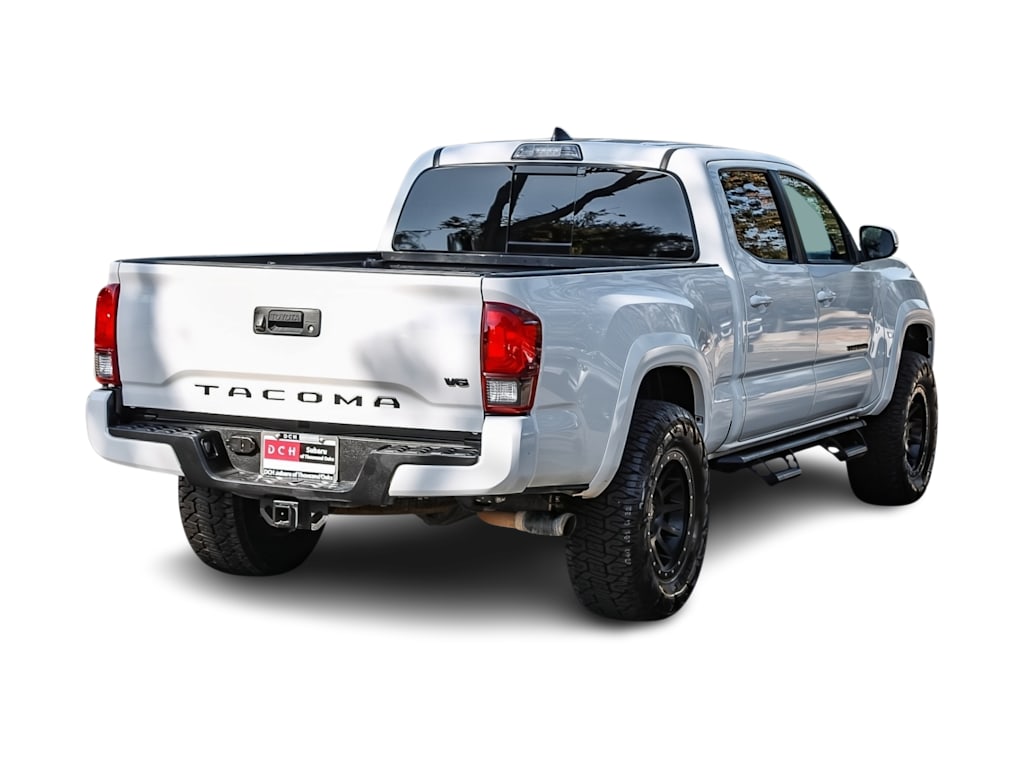 Thumbnail: 2019 Toyota Tacoma - 14
