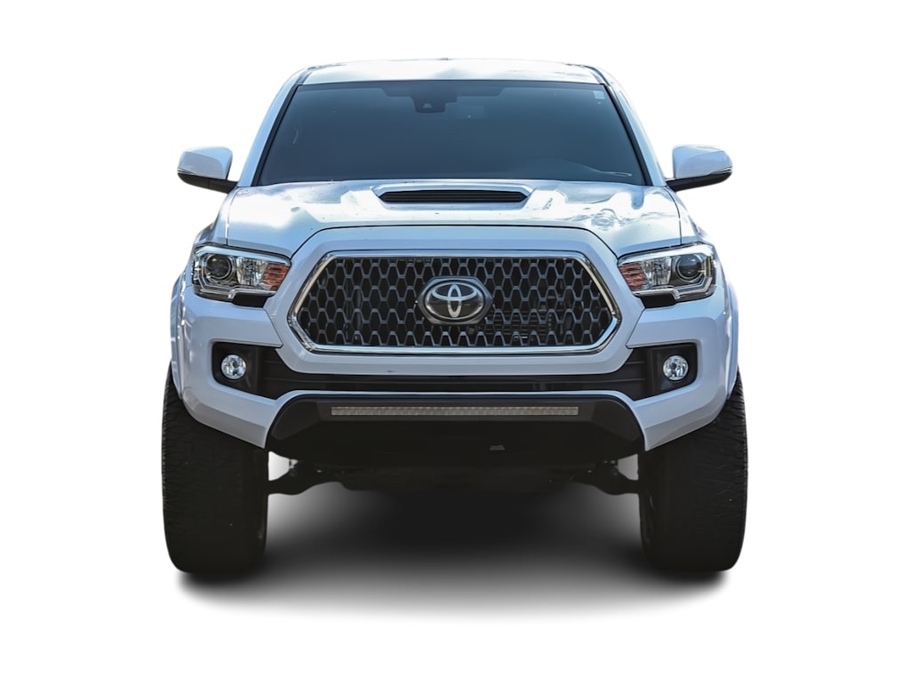 Thumbnail: 2019 Toyota Tacoma - 4