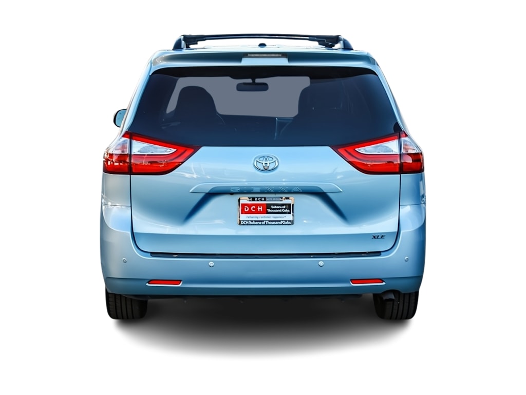 Thumbnail: 2015 Toyota Sienna - 4