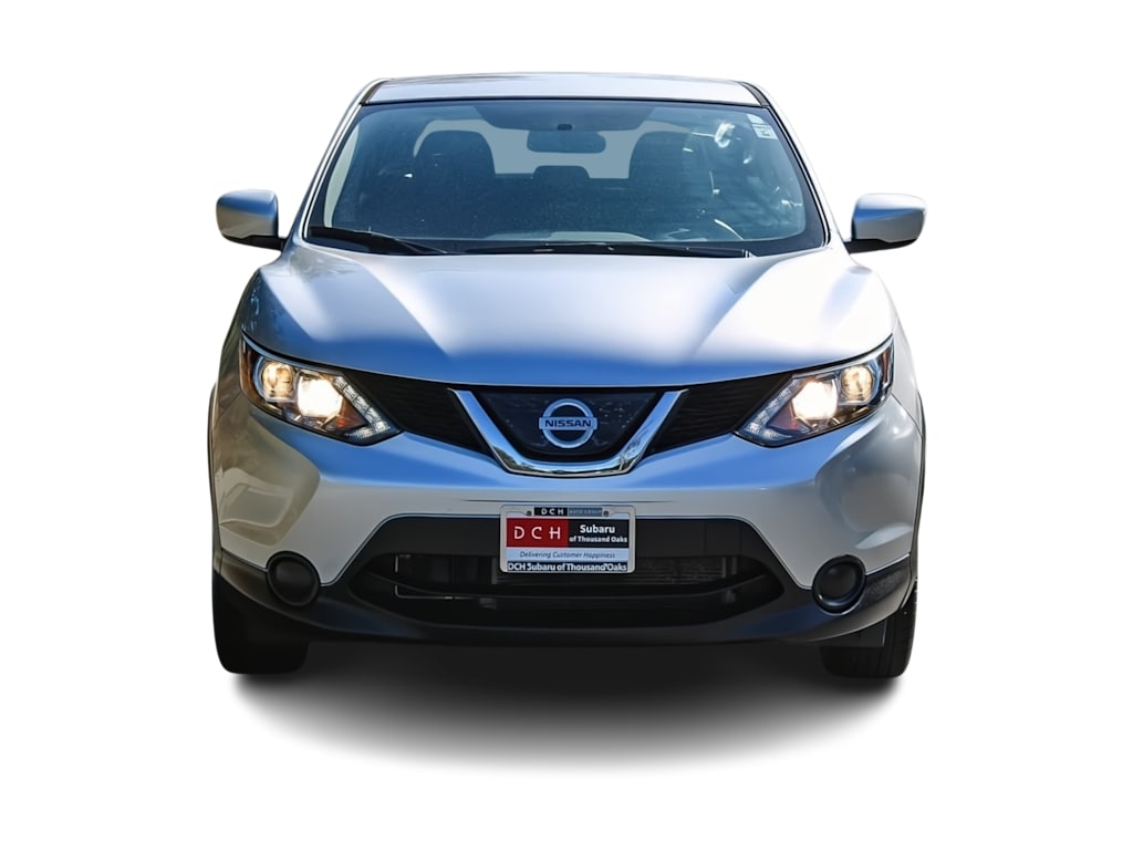 Thumbnail: 2018 Nissan Rogue Sport - 18