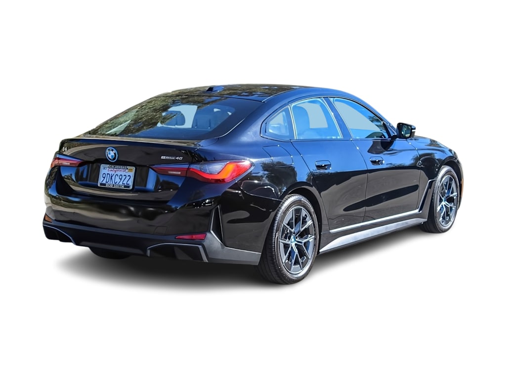 Thumbnail: 2023 BMW i4 - 20