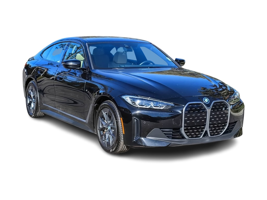 Thumbnail: 2023 BMW i4 - 19