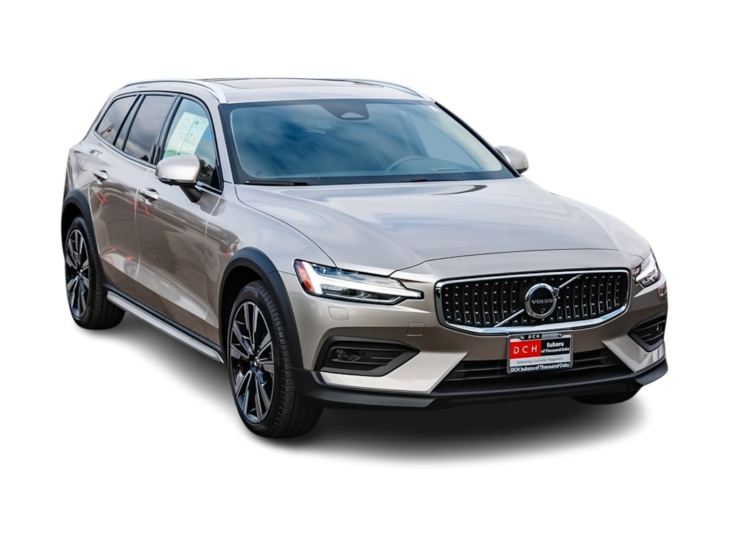 Thumbnail: 2025 Volvo V60 - 18