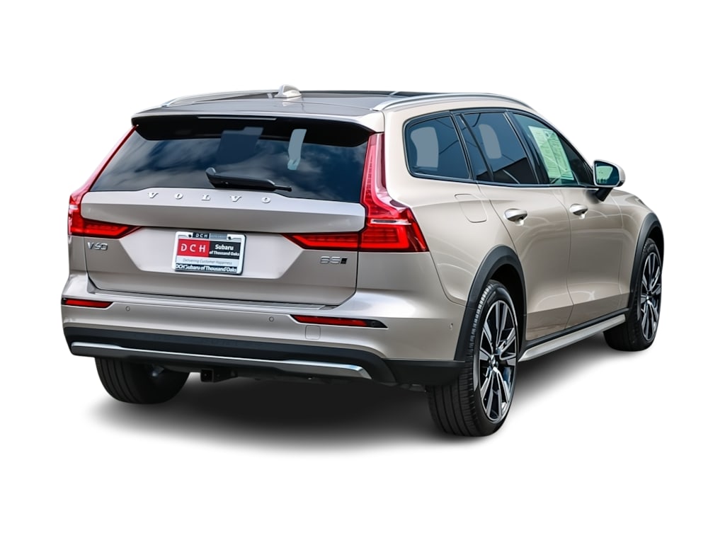 Thumbnail: 2025 Volvo V60 - 19