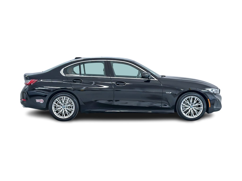 Thumbnail: 2023 BMW 3 Series - 18
