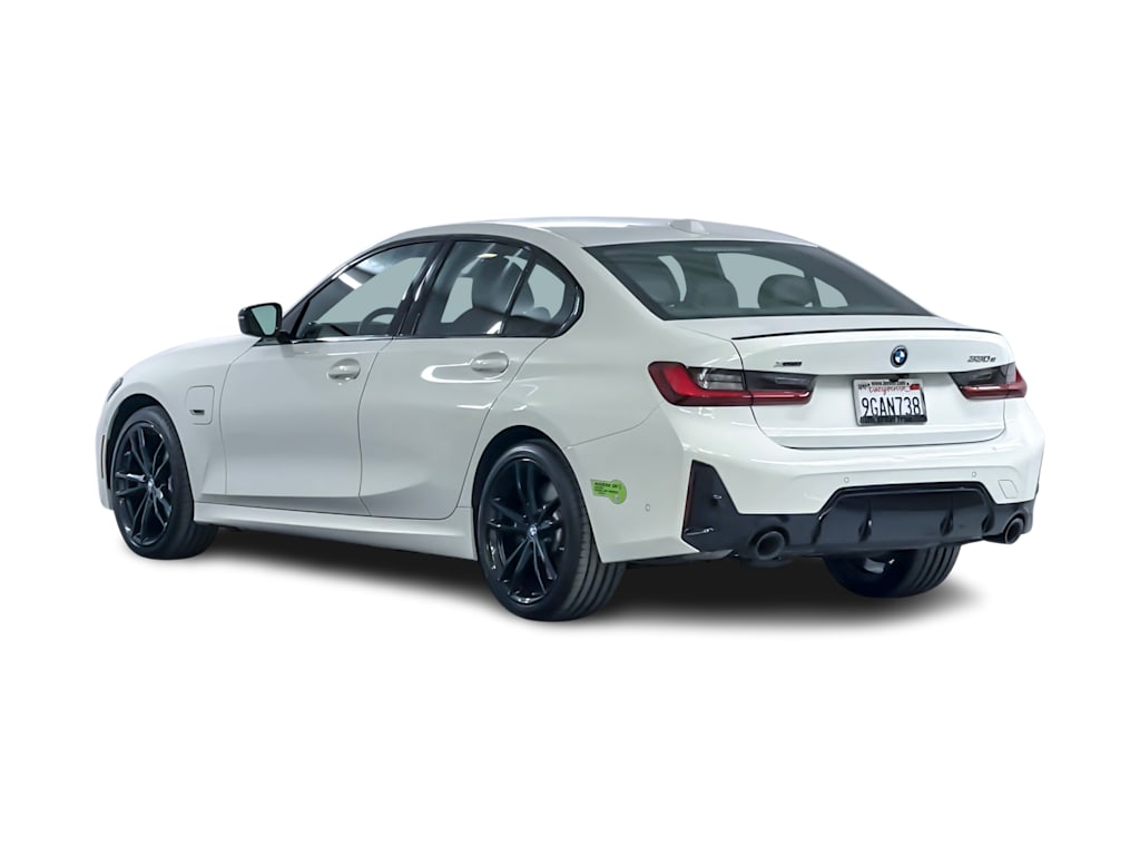 Thumbnail: 2023 BMW 3 Series - 4