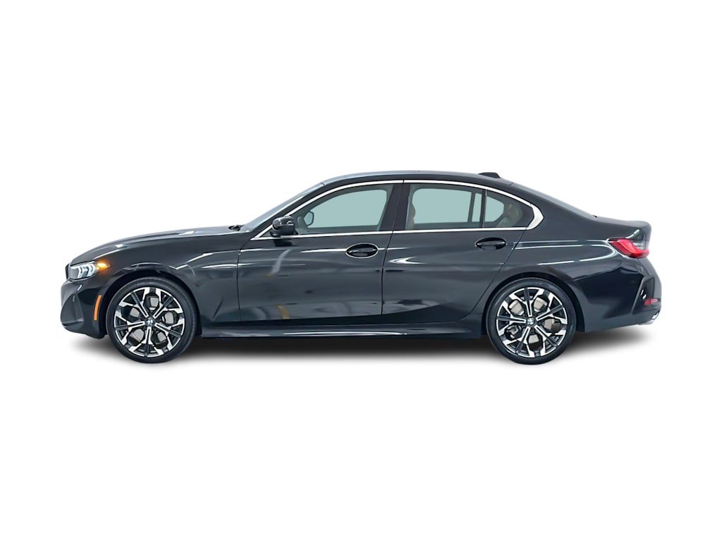 Thumbnail: 2026 BMW 3 Series - 3