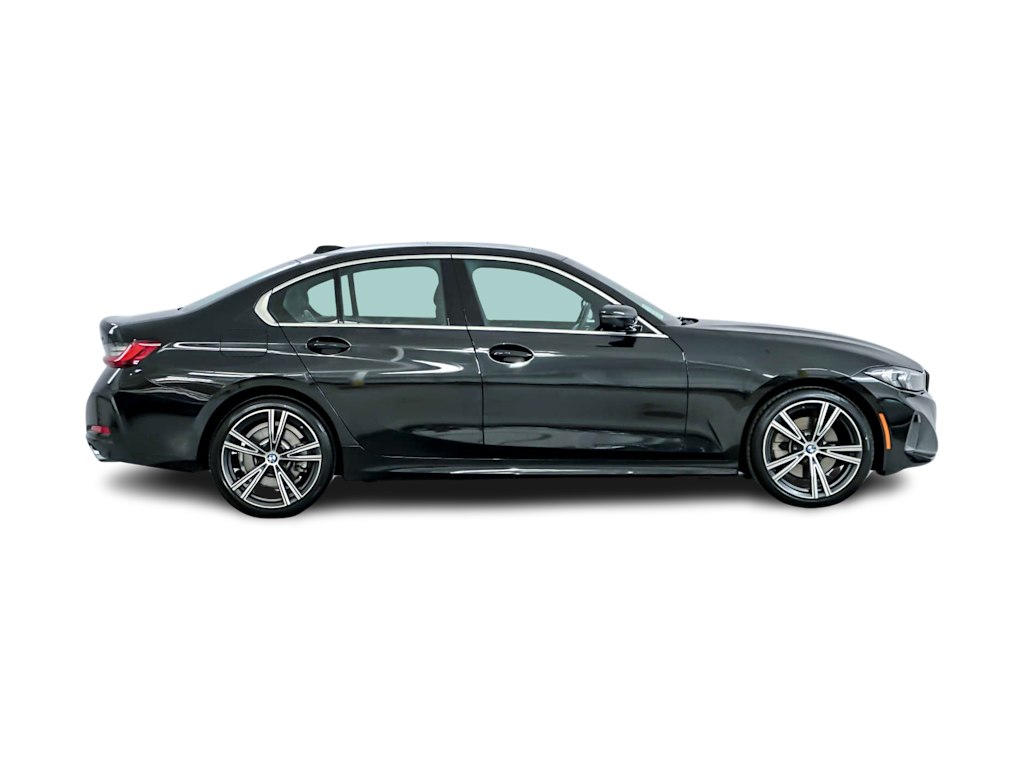 2024 BMW 3 Series 330i 17