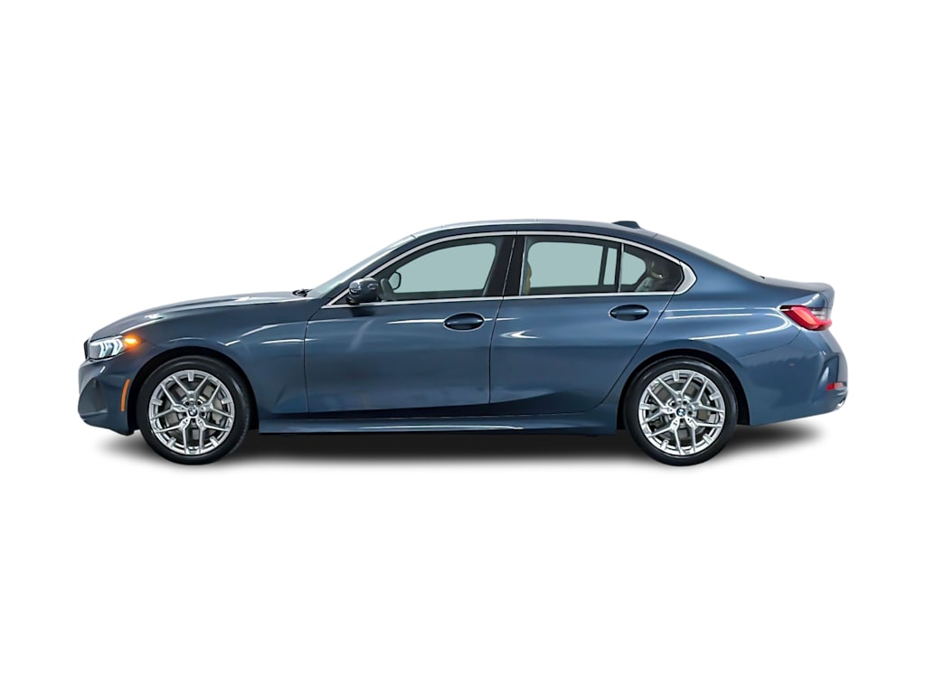 Thumbnail: 2026 BMW 3 Series - 3
