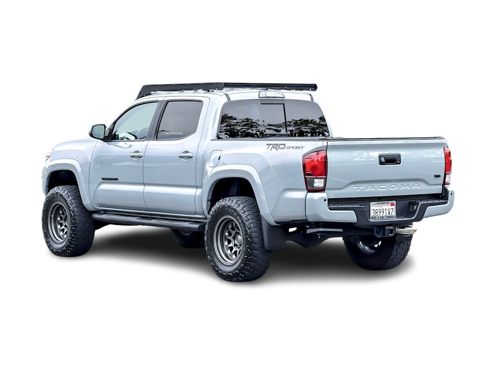 Thumbnail: 2019 Toyota Tacoma - 4